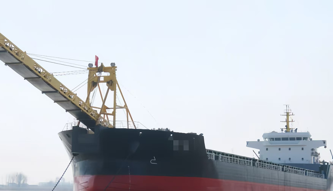 Jiangsu Qinfeng Shipbuilding Co., Ltd. Kapal pasir sendiri, kapal dek, dan lain-lain: